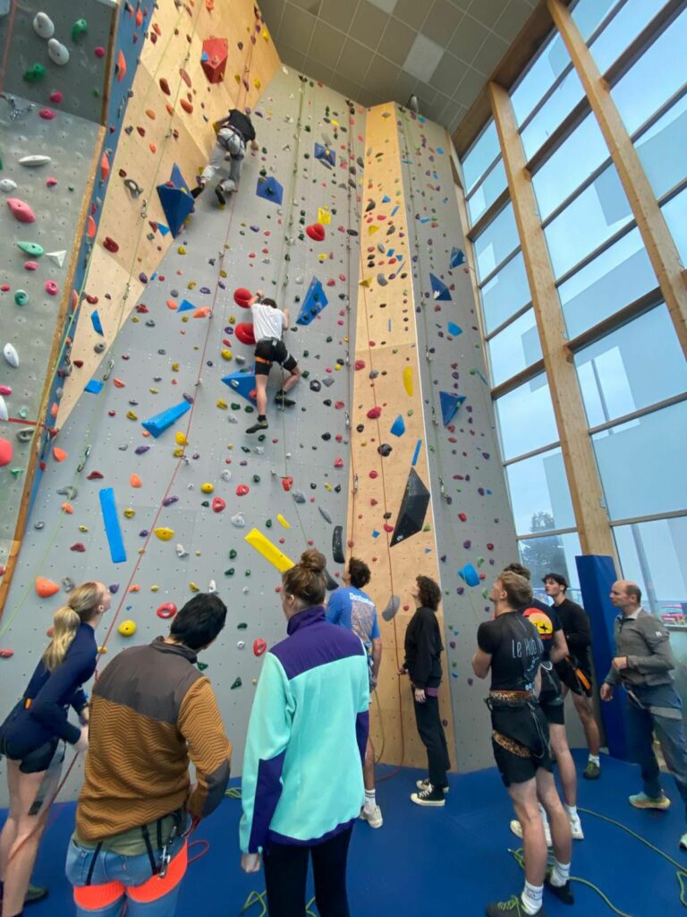 Le Pole France sur le mur !